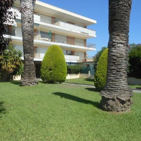 Appartement Studio Golfe Juan, plages, parking, climatisation à Vallauris Extérieur photo